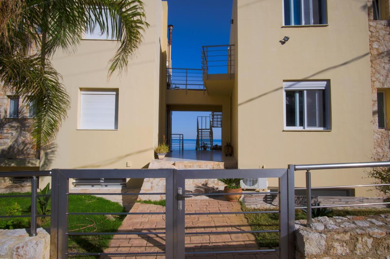 Agia Marina Blue Villas מראה חיצוני תמונה